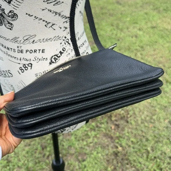 LEILA TRIPLE GUSSET CROSSBODY - Picture 13 of 16